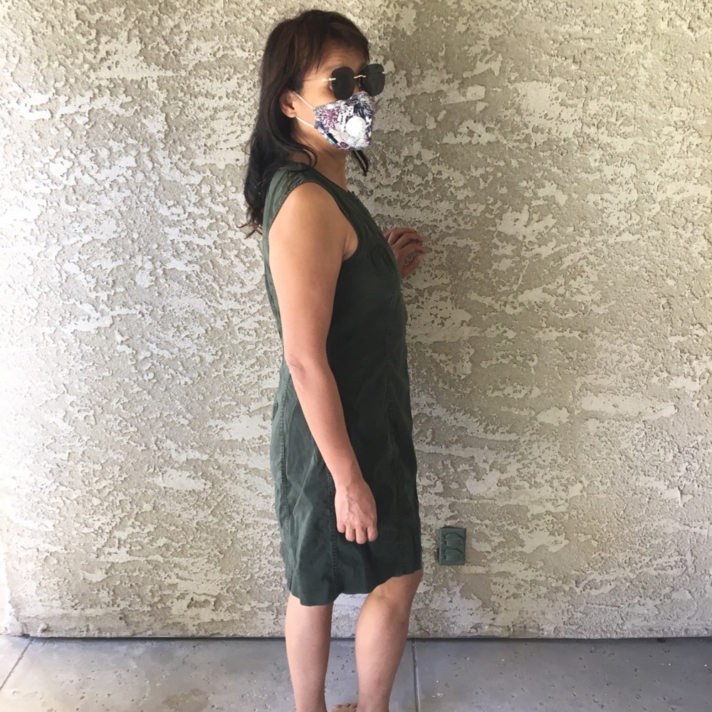Dress - Picture 6 of 7